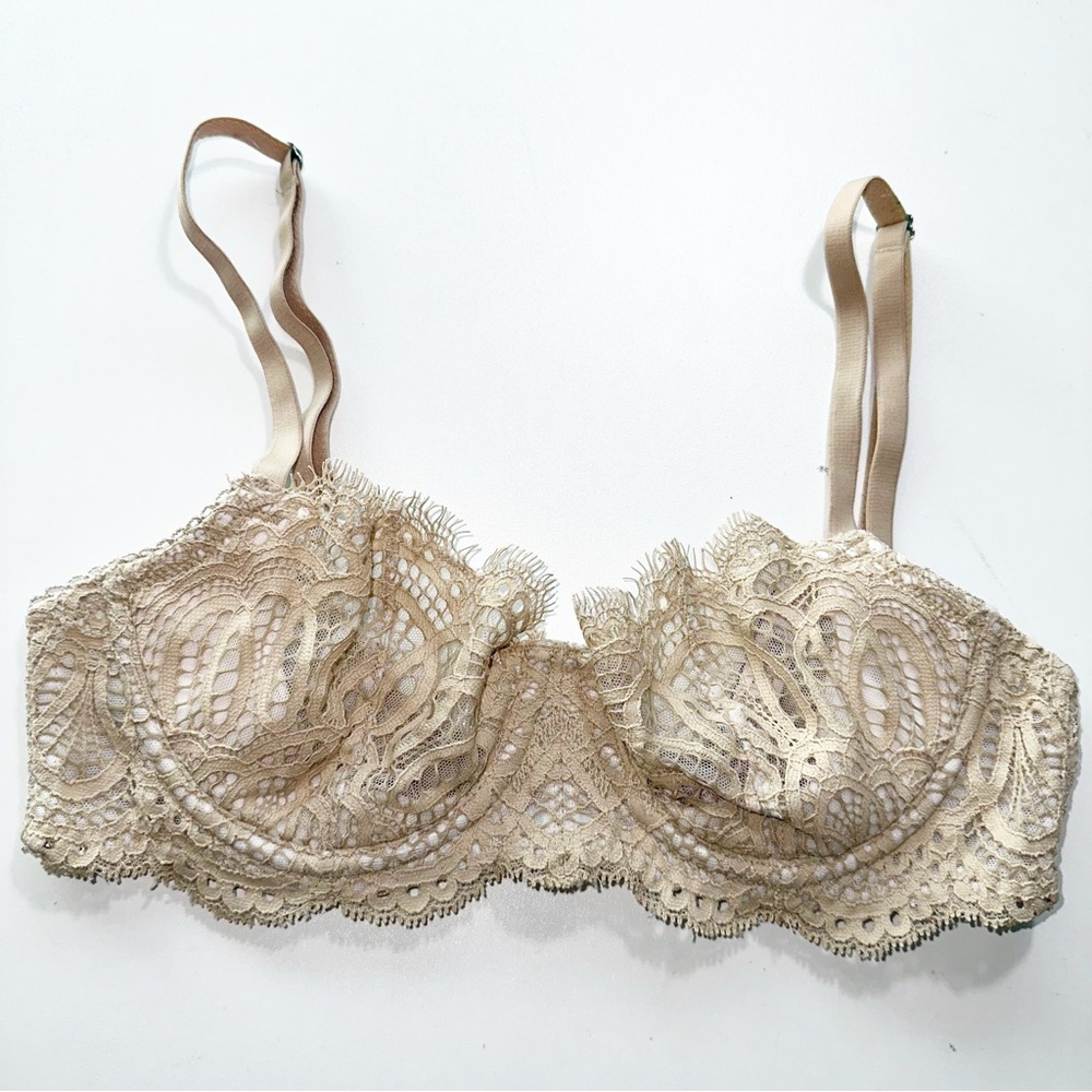 Victoria's Secret Lace Bralette in Cream